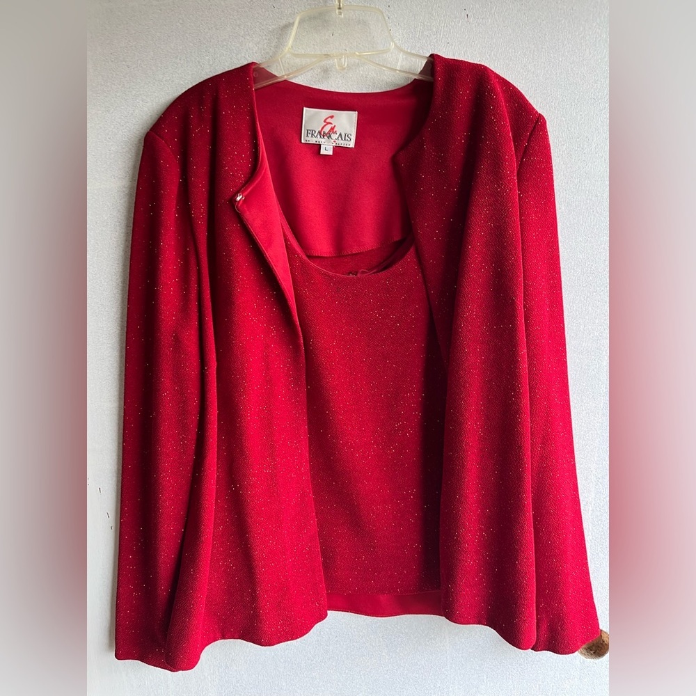 En Francais Vibrant Red Apparel Top